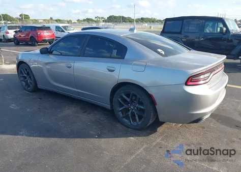 2016 Dodge Charger Sxt z USA, uszkodzony, nr VIN 2C3CDXHG0GH149806